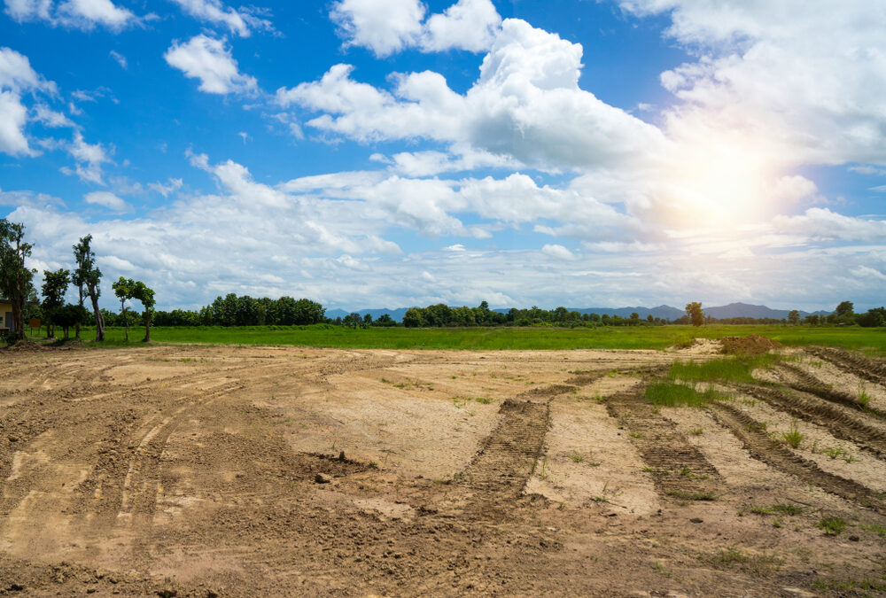 Terrain vide de 800 m2